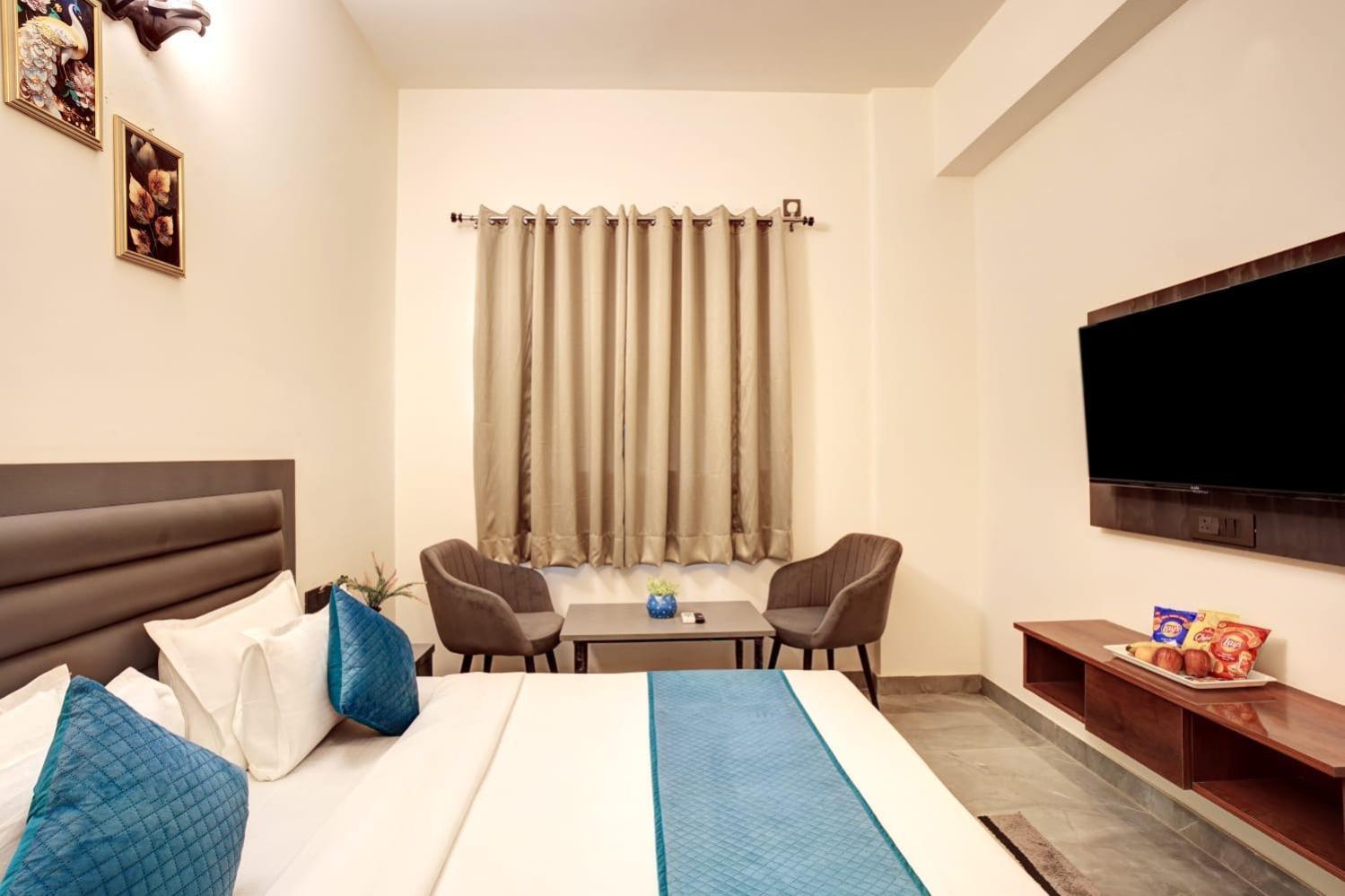 Hotel Elite Grand Near Kailash Hospital โนอิดา ภายนอก รูปภาพ