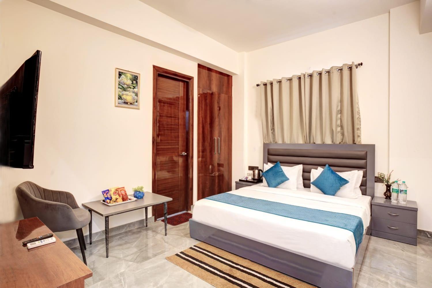 Hotel Elite Grand Near Kailash Hospital โนอิดา ภายนอก รูปภาพ