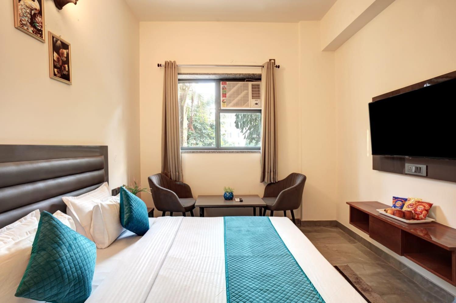 Hotel Elite Grand Near Kailash Hospital โนอิดา ภายนอก รูปภาพ